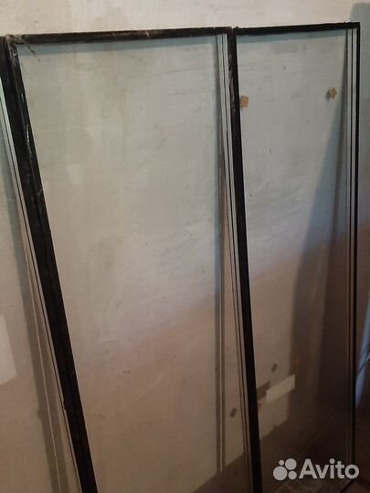 Стеклопакеты новые двойные без рамы и дверь б/у