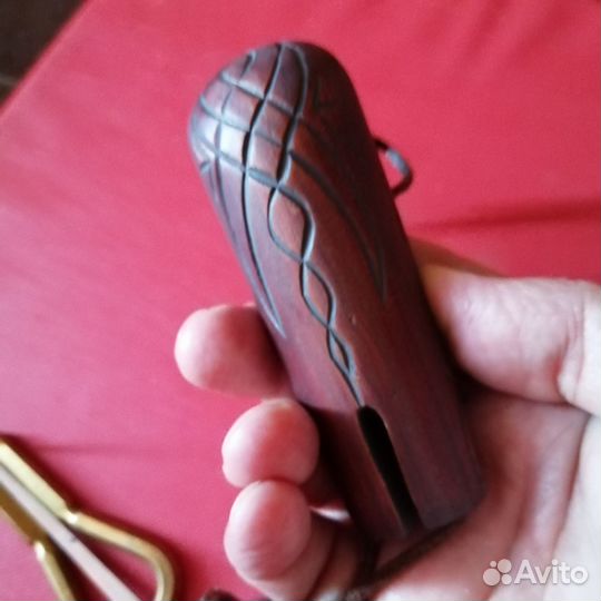 Варган алтайский в деревянном чехле