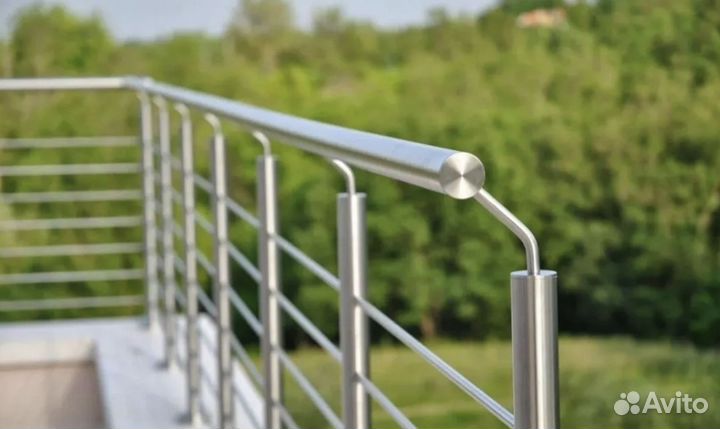 Перила, пopучни, огpaждения из нержавeющей cтали