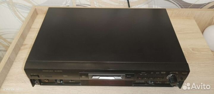 Минидисковая дека Technics SJ-MD150