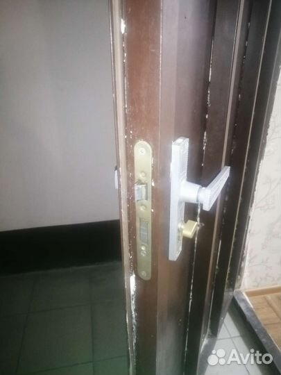 Металлическая дверь бу