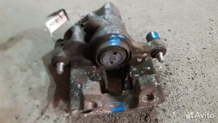 Суппорт тормозной задний правый Ford Focus Ii