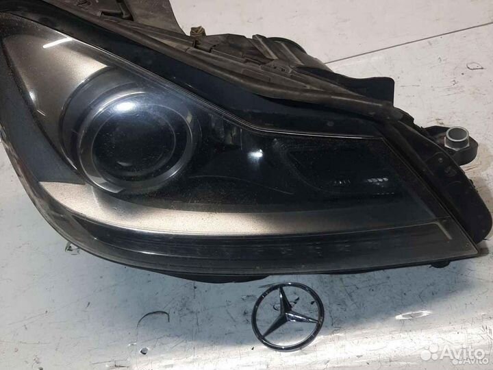 Фара правая мерседес с204 рест