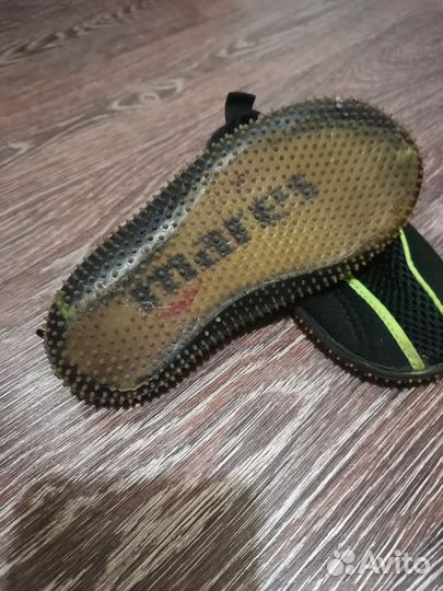 Аквашузы Mares