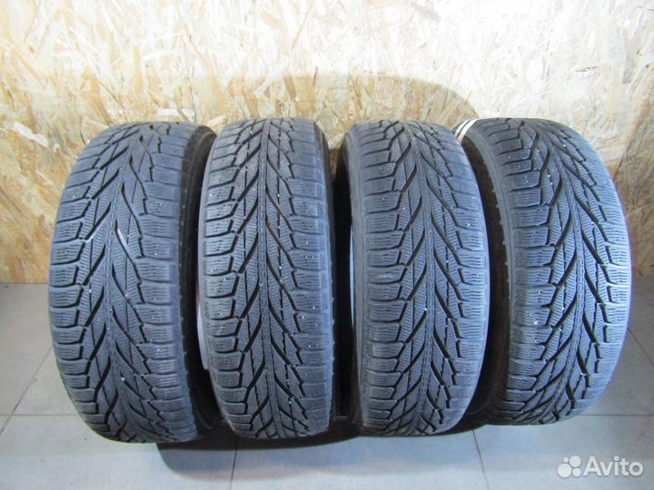 Nokian Tyres Hakkapeliitta R2 SUV 235/65 R17
