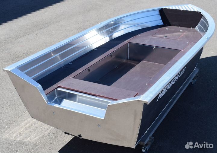 Новая моторная лодка Неман 400 Fish Алюминиевая
