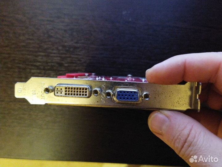 Материнская плата с процессором и памятью