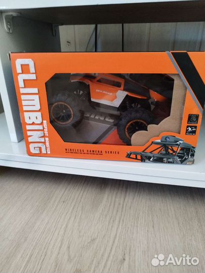 Машина на радиоуправлении с камерой