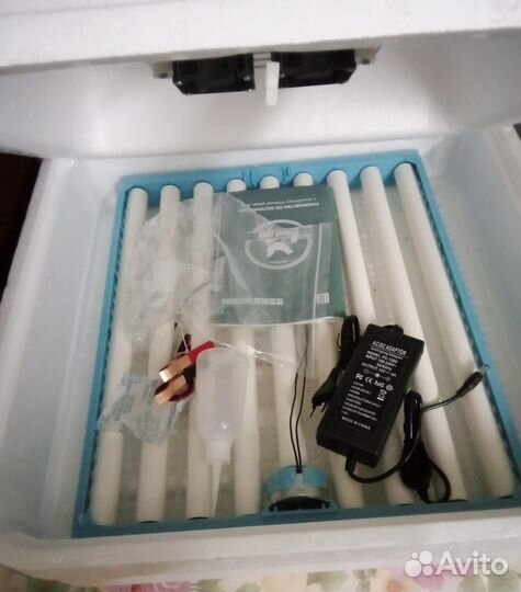 Инкубатор для яиц автоматический