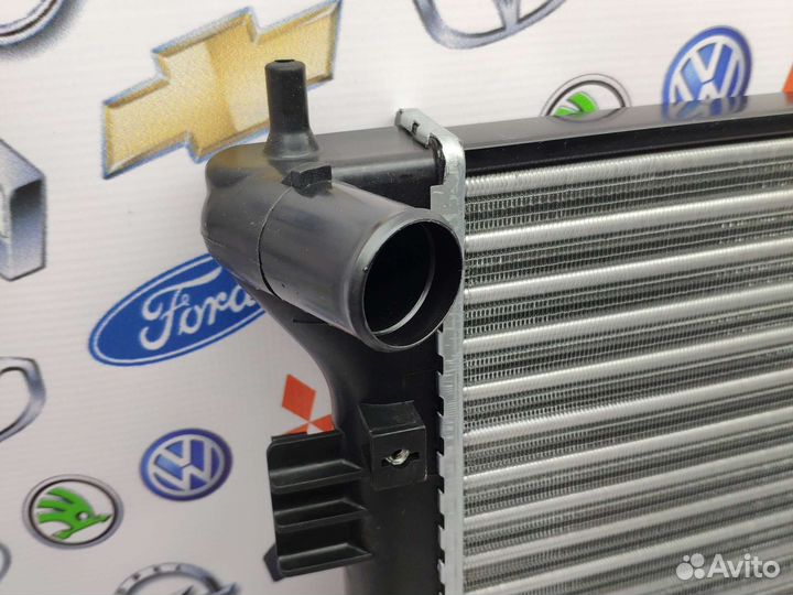 Радиатор охлаждения Elantra/I30/Cerato 3/Ceed