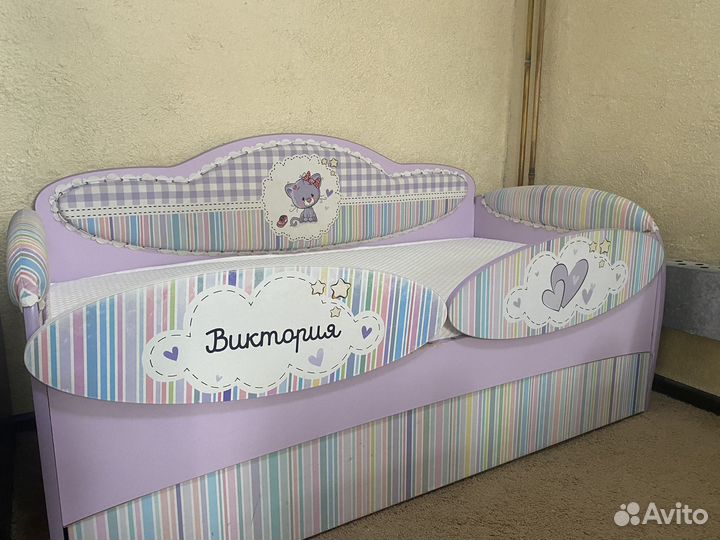 Детская кровать с матрасом