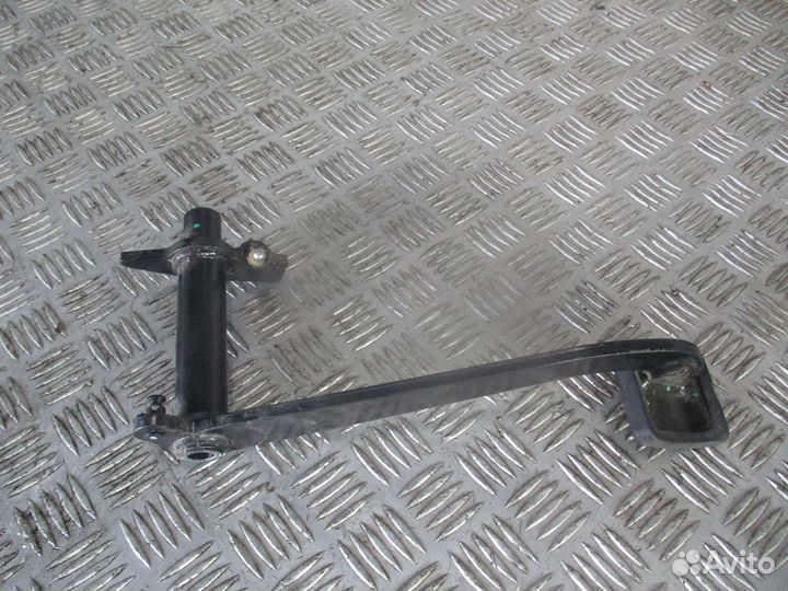 Педаль тормоза Volvo 82424679