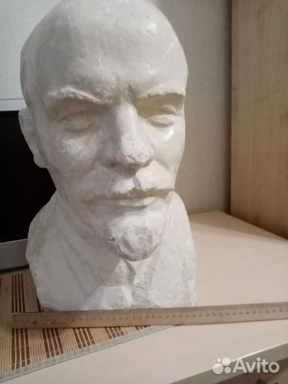Бюст Ленина большой