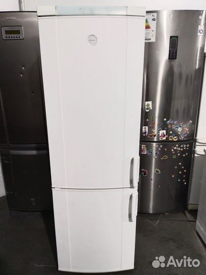 Холодильник electrolux