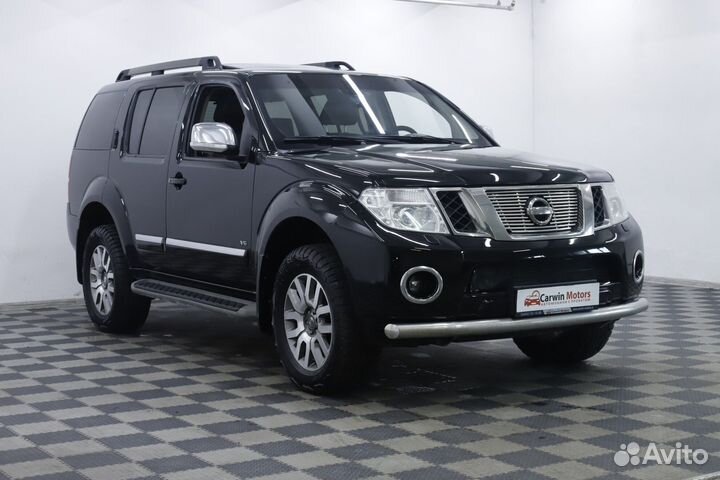 Nissan Pathfinder, 2011