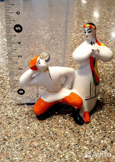 Статуэтка ссср, Танцующие Хохлы