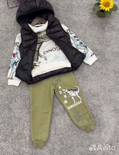 Костюм тройка с жилеткой на мальчика.Под заказ