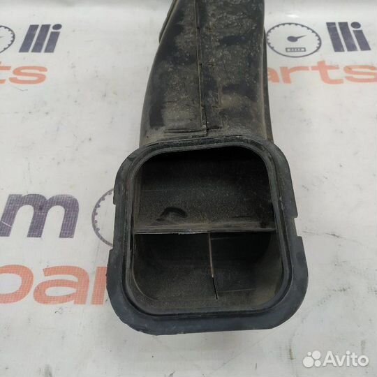 Патрубок воздушный Bmw 520D G30 2019