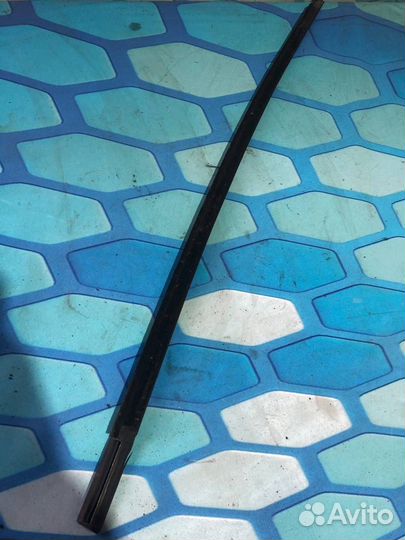 Молдинг двери передней левой верх 3C4837477