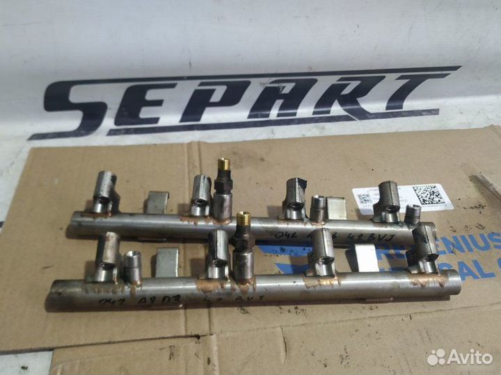 Топливная рампа Audi A8 D3 4.2 BVJ 2008