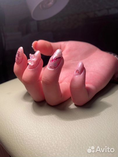 Маникюр с покрытием гель-лаком