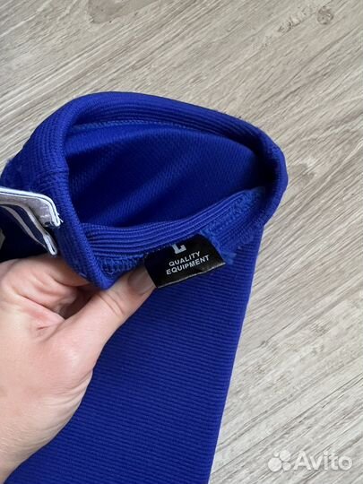 Защита голени L