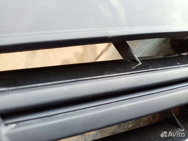 Решетка переднего бампера мерседес 221 рестайл