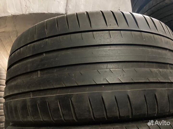Michelin Pilot Sport 4 255/35 R19