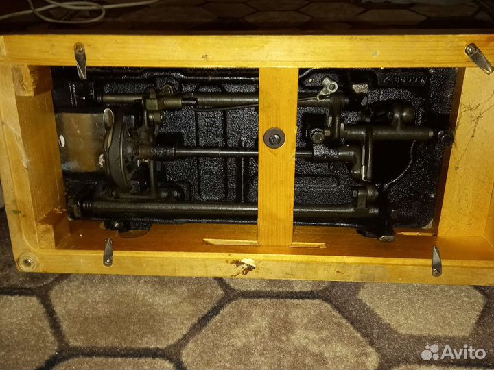 Швейная машина Подольск ручная