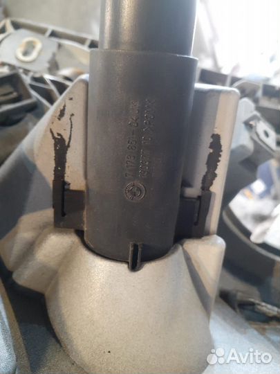 Форсунка омывателя лев BMW X 5 E 70 7173851