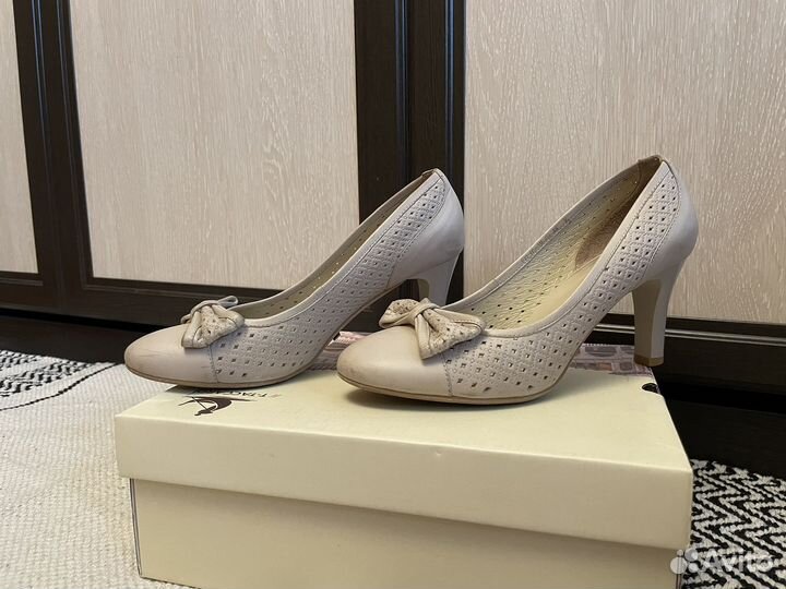 Босоножки,туфли