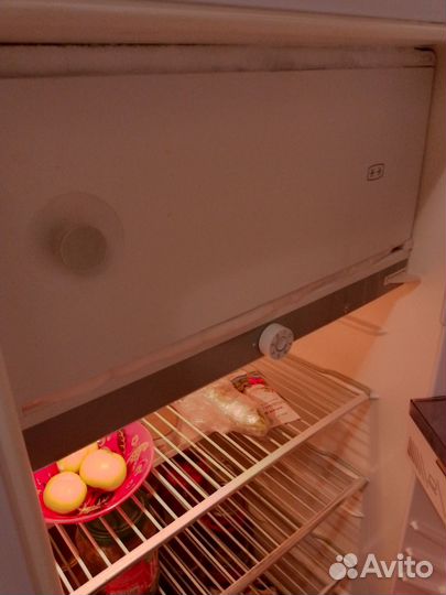 Холодильник бирюса
