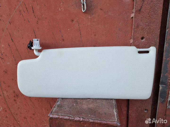 Солнцезащитный козырек правый Пассат Б-5 Гольф-4