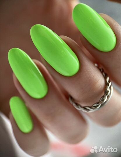 Маникюр,педикюр