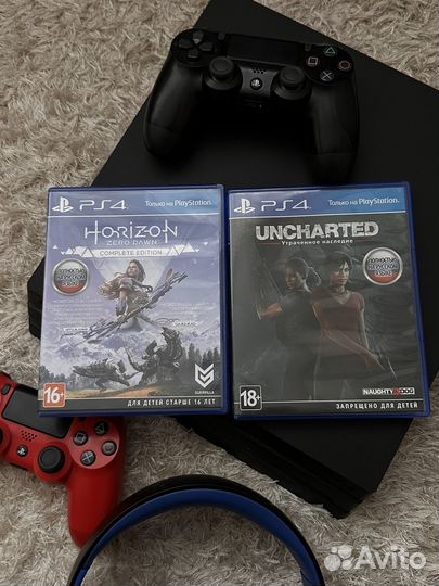 Sony PS4 pro + наушники, 2 игры