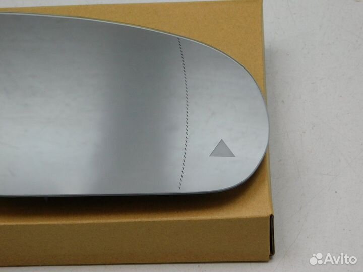 Стекло зеркала правого Mercedes-Benz E W213 (97502)