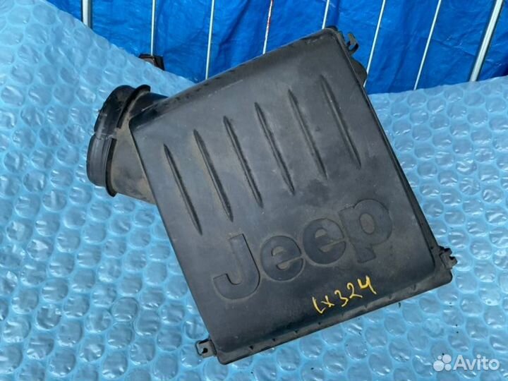 Корпус воздушного фильтра Jeep Grand Cherokee WJ