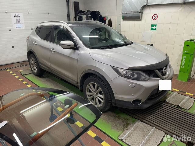 Лобовое стекло Nissan Qashqai 2 J11