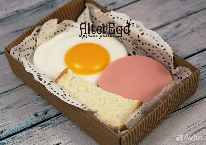 Коробки подарочные с прозрачной крышкой крафт