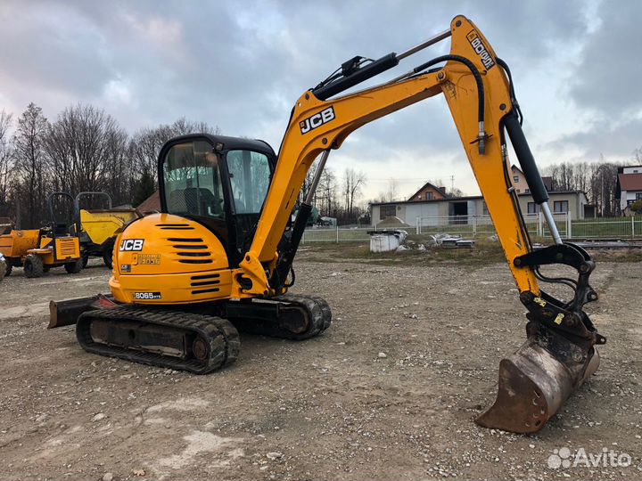 Услуги спецтехники (экскаватор - погрузчик JCB)