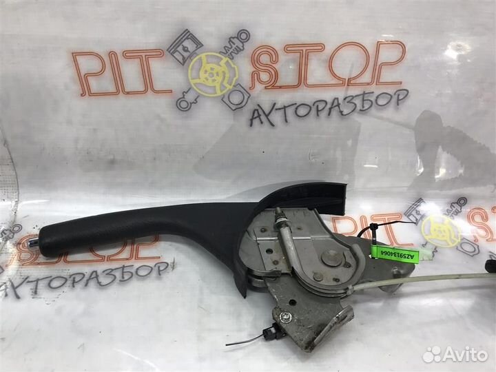 Ручник Toyota Avensis (AZT250,AZT251,ZZT251) 2006