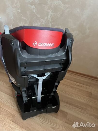 Детское автокресло maxi cosi