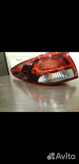 Фонарь задний левый Kia Rio 4