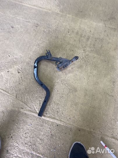 Петли багажника mark2 100