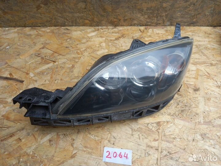 2064 Фара левая Mazda Axela, BK5P