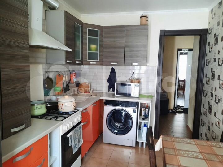 2-к. квартира, 43,8 м², 1/10 эт.