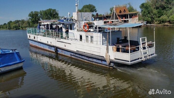 Речные прогулки на катере-кораблик 