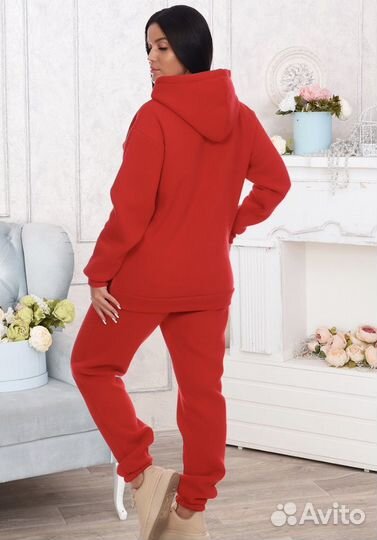 Спортивный костюм женский