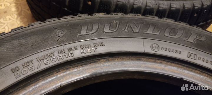 Dunlop SP Winter Ice 01 205/55 R16 94T