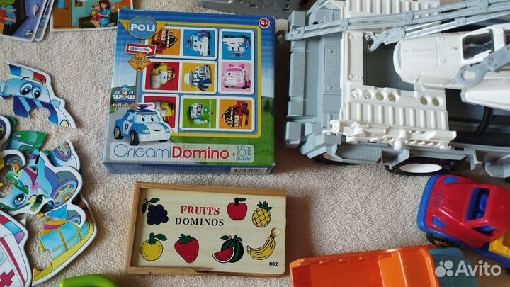 Игрушки развивающие книги с окошками развивающие